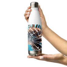 Load image into Gallery viewer, &quot;Lion Fish&quot; Stainless Steel Water Bottle.
